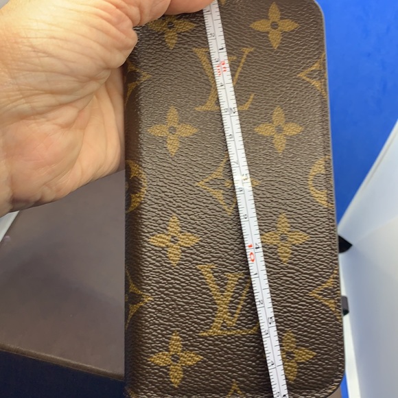 Louis Vuitton Damier Graphite monogram eclipse iPhone case or monogram iPhone - Picture 13 of 14